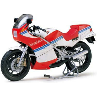 Tamiya 1/12 Suzuki RG250 With Full Options Kit